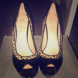 Black / leopard open toed heels